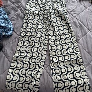 Zara wide leg swirl pants size M thin material
